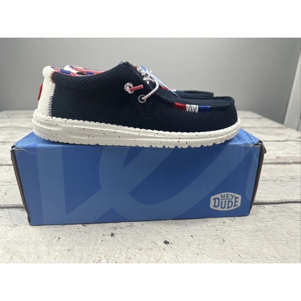 Hey Dude Wally USA Men's Navy/Multi  Slip-On Casual Shoes New! Size 6 NIB